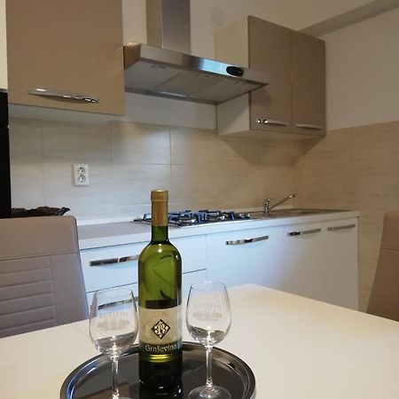 Guesthouse Vesna 센 외부 사진