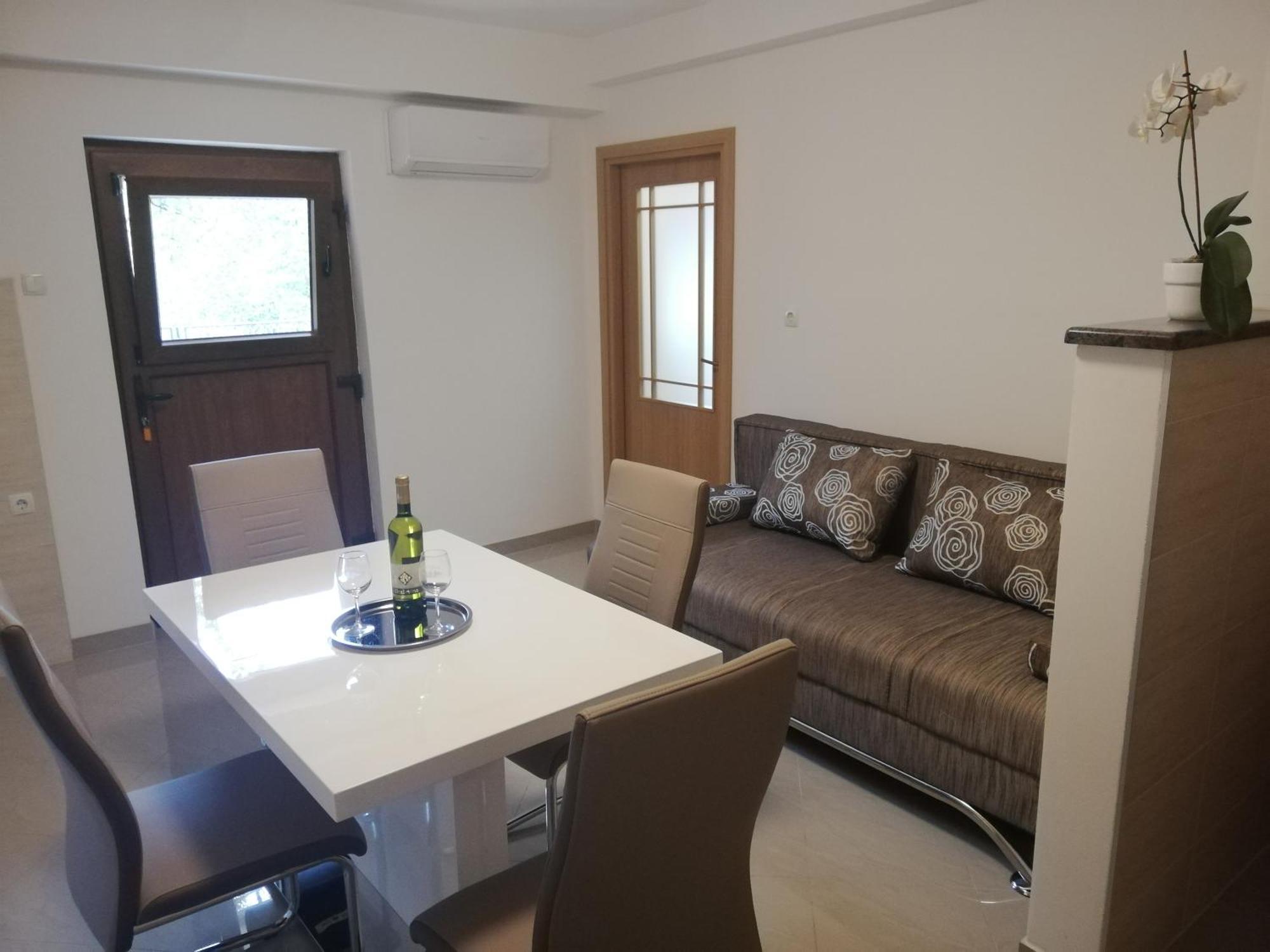Guesthouse Vesna 센 외부 사진